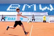 Alexander Zverev plays a forehand